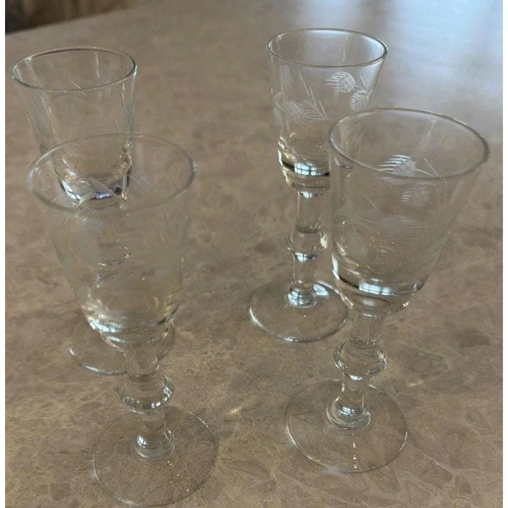 Set Of 4 Sherry/wine Crystal Glasses